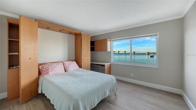 Building Photo - 226 Golden Gate Point