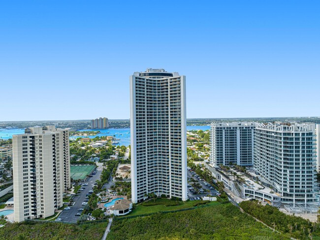 Building Photo - 3000 N Ocean Dr