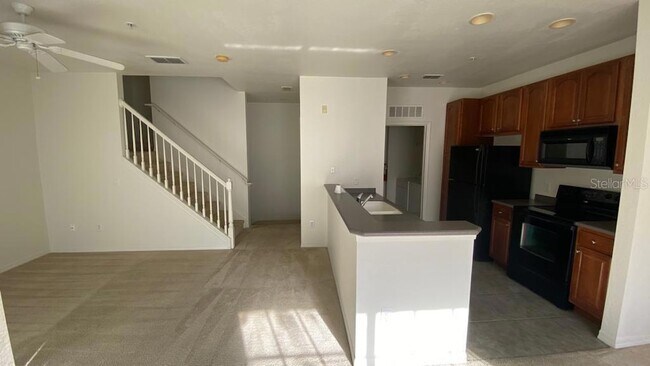 Building Photo - 2532 Grand Central Pkwy