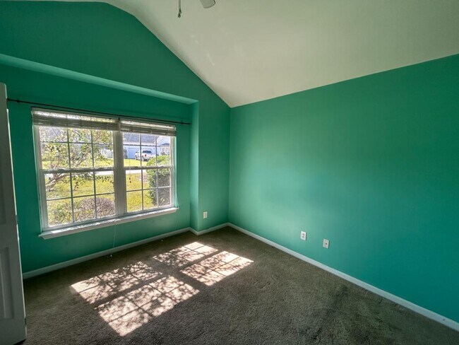 Building Photo - 8000 Pleasant Point Ln