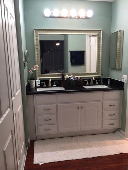 Building Photo - 10232 Black Mountain Rd