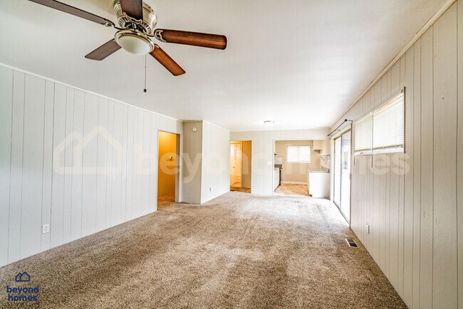 Building Photo - Cozy Comfort Meets Classic Charm in Killough Springs!