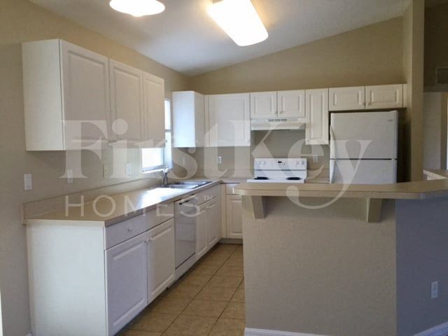 Building Photo - 314 NE 17th St