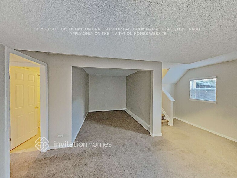 Building Photo - 17600 Ponderosa Ave