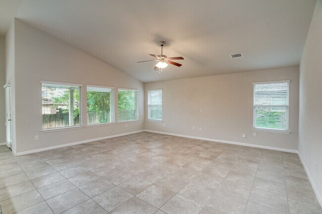 Building Photo - 612 Winnsboro Cove