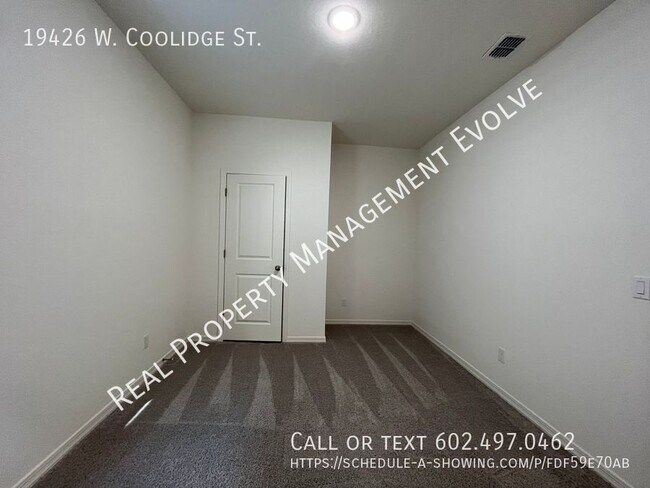 Building Photo - 19426 W Coolidge St