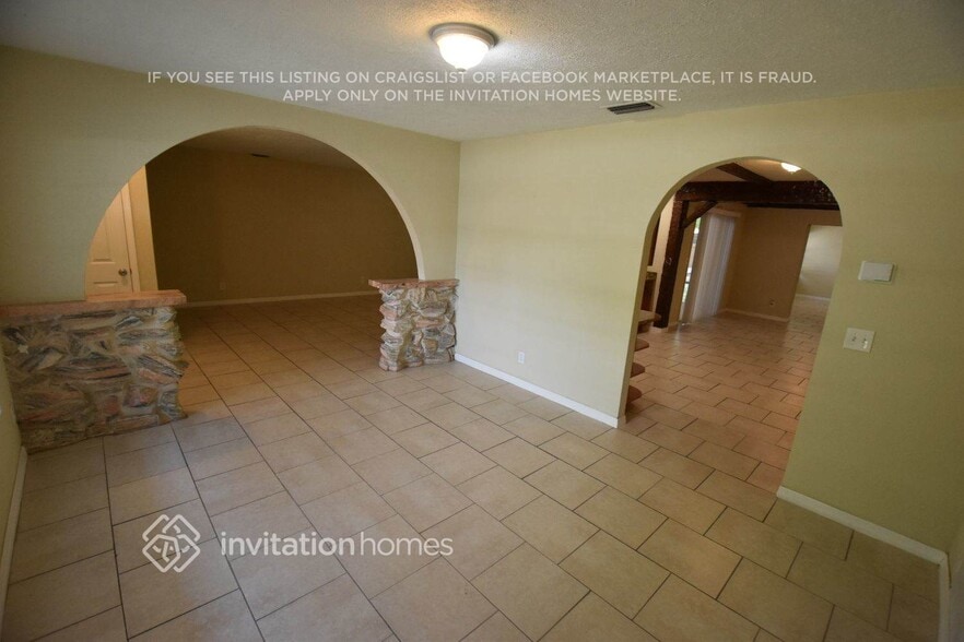 Building Photo - 124 Wildwood St