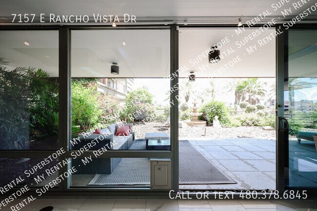 Building Photo - 7157 E Rancho Vista Dr