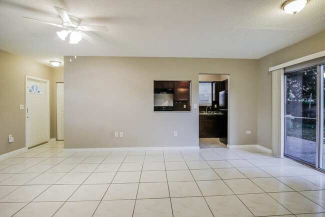 Building Photo - 7311 Miramar Pkwy