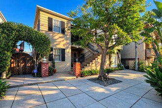 Building Photo - 10474 Eastborne Ave