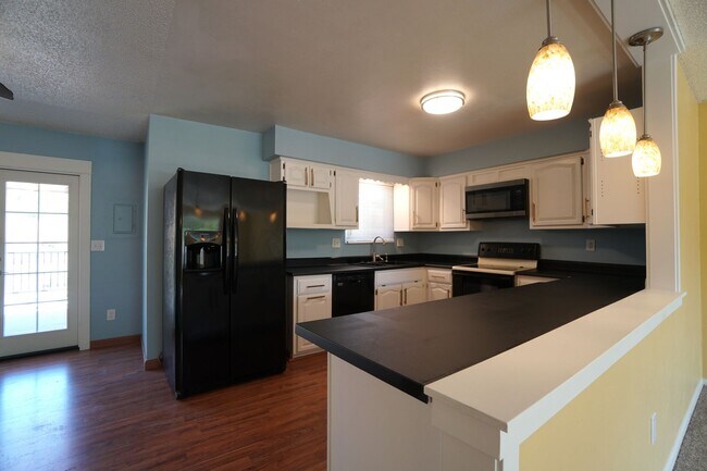 Building Photo - 1822 Wooten Rd