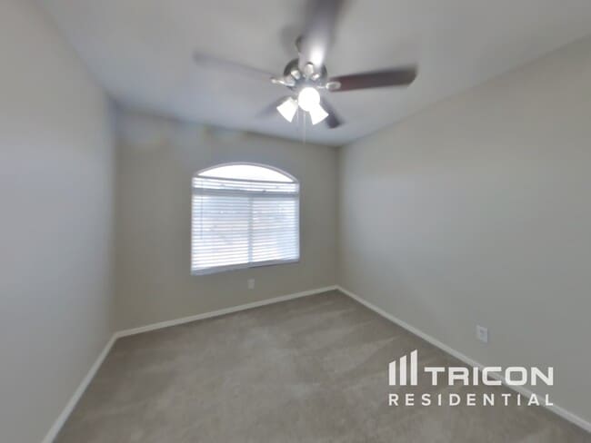 Building Photo - 40237 N Jodi Dr
