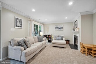 Building Photo - 109 Hawthorne Ct