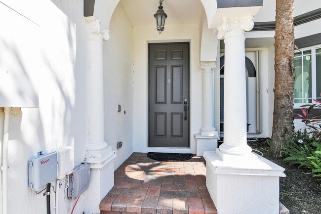 Building Photo - 4020 Murano Bay Dr