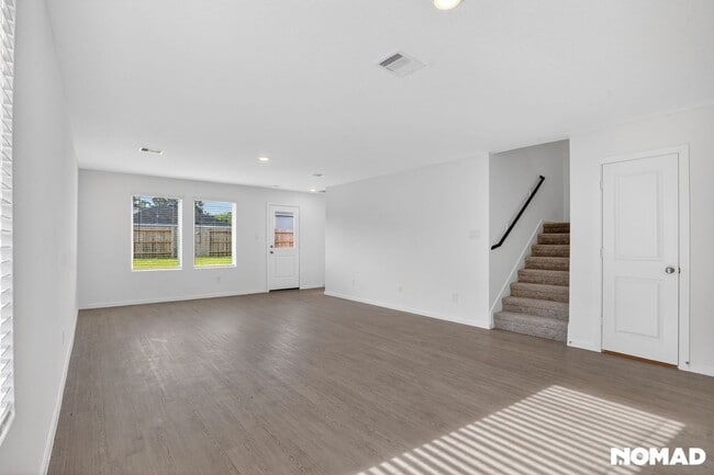 Building Photo - 1519 Rose Blush Ln