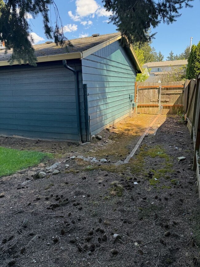 Building Photo - 162D00