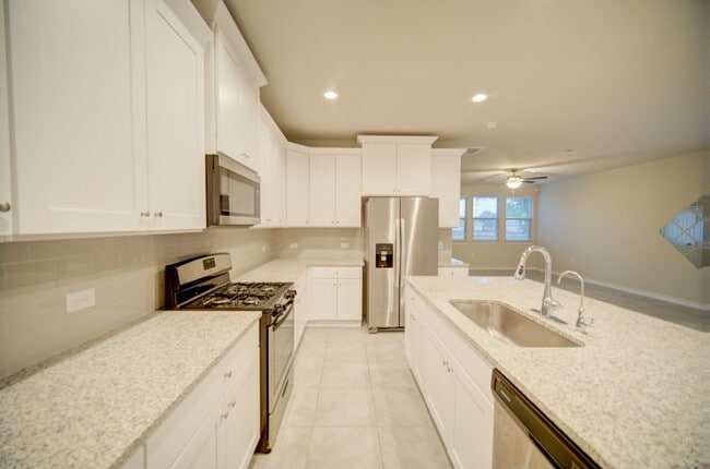 Building Photo - 8842 White Crown