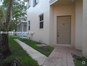 Building Photo - 6992 SW 148 Ln