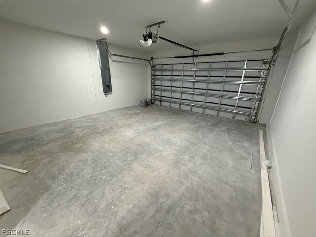 Building Photo - 1409 NW 21st Ct