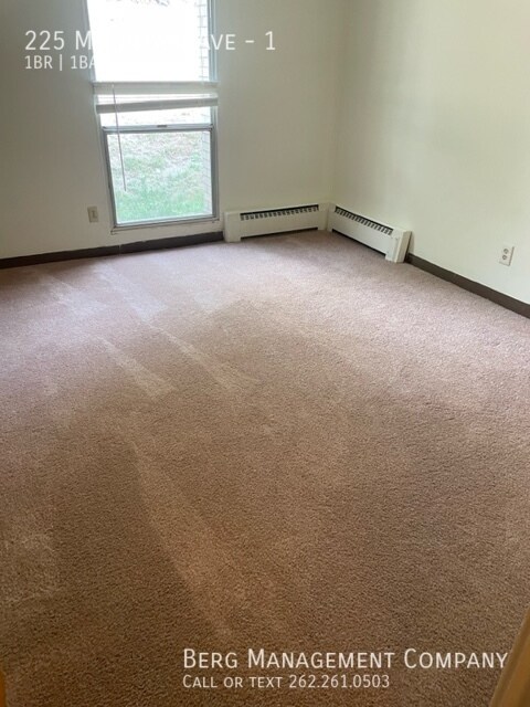 Building Photo - 225 Mountain Ave