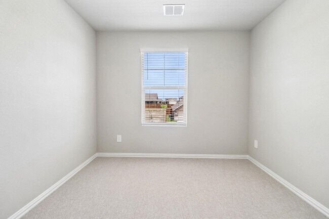 Building Photo - 6206 Castamere Dr