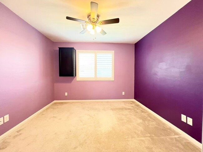 Building Photo - Well-maintained 4-bedroom, 3-bath home in a desirable gated community