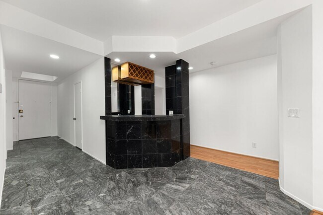 Wet bar - 1745 S Bentley Ave
