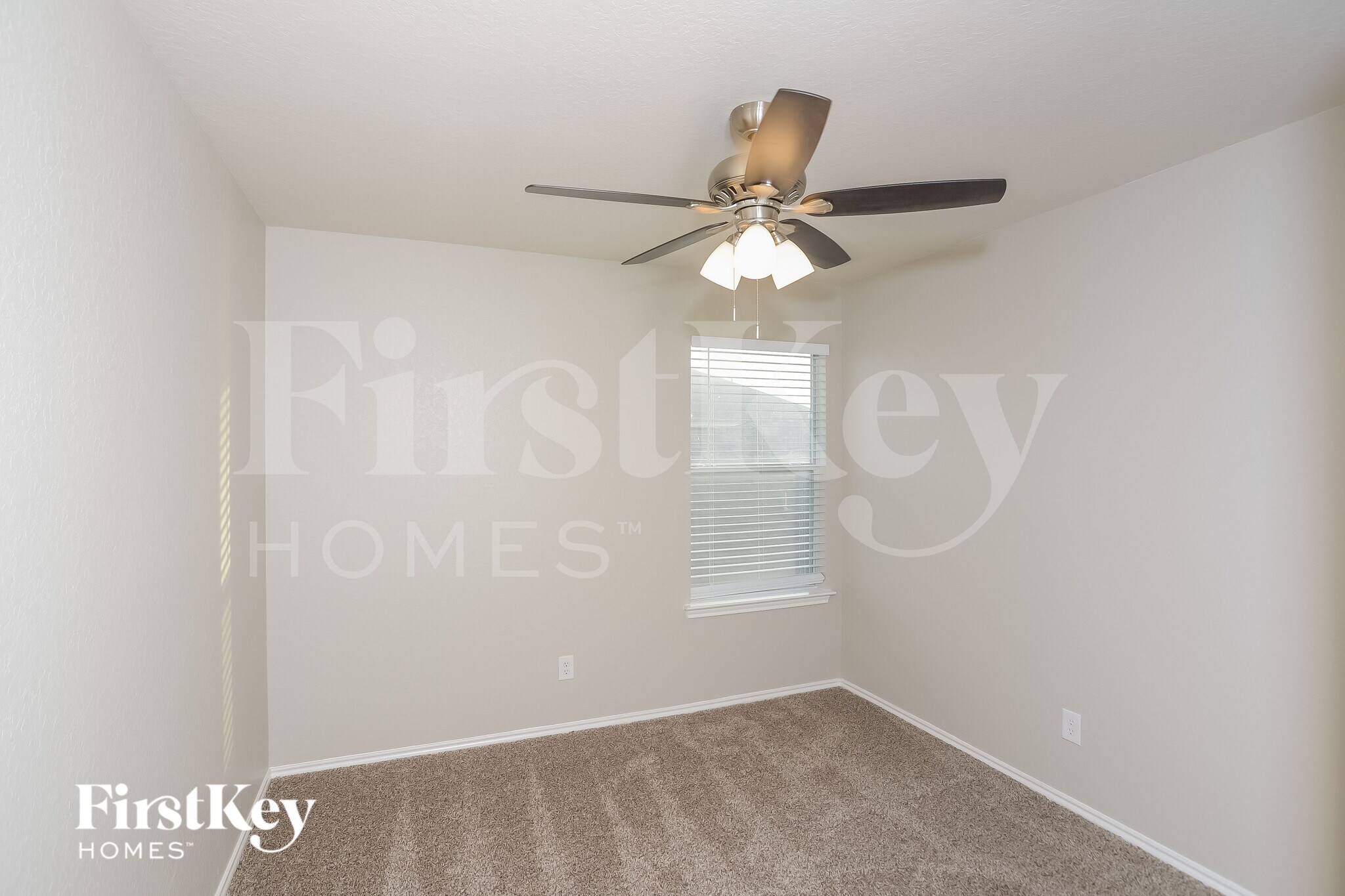 Building Photo - 10119 Roseangel Ln