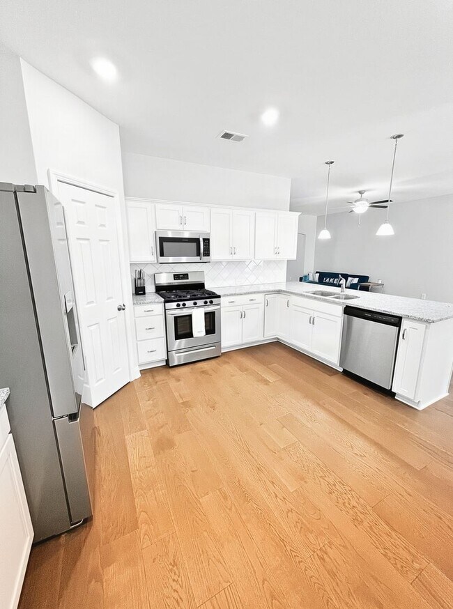 Building Photo - 1688 Foston Ln