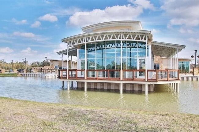 Building Photo - 4942 Hitchings Ct