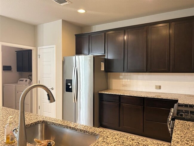 Building Photo - 9200 Margaret Jewel Ln