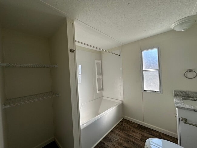 Building Photo - 1305 13th St