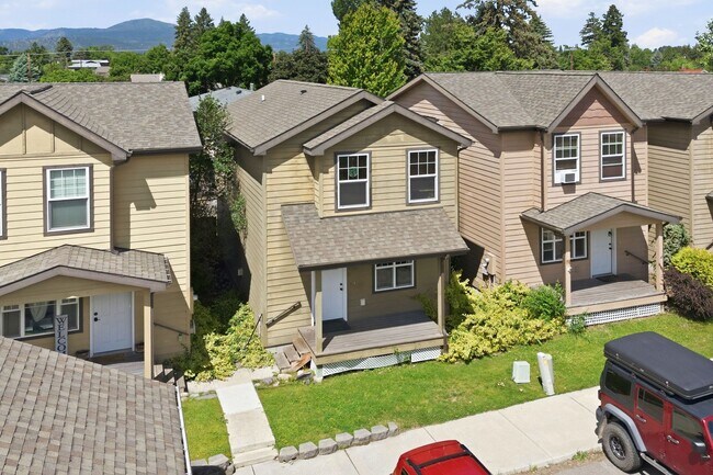 Building Photo - Two Bedroom Condominium located in Central Missoula
