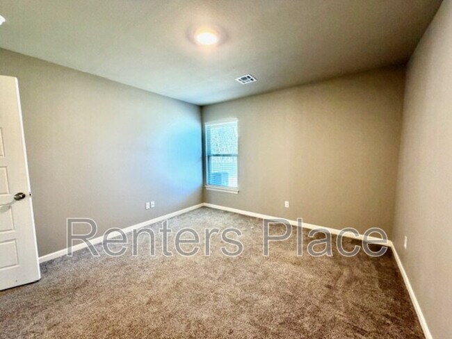 Building Photo - 780 E 139th Pl N