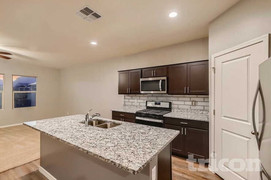 Building Photo - 5882 N 195th Dr