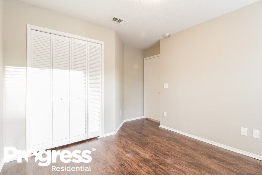 Building Photo - 2841 Talladega Dr