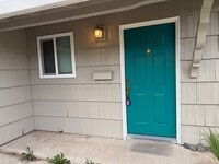 Building Photo - Remodeled 3 bedroom 1 bath house