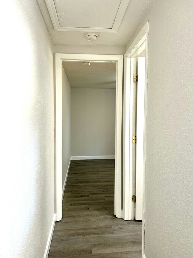 Building Photo - 8220 Krag Dr