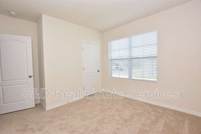 Building Photo - 5552 Siltstone St