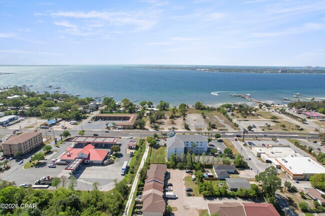 Building Photo - 4455 W 19th St