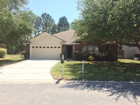 Building Photo - 8216 Leafcrest Dr