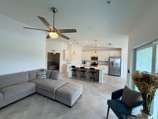 Building Photo - Beautifully Furnished Second-Floor Coach Home in the New Webb’s Reserve Golf & Country Club – Gol...
