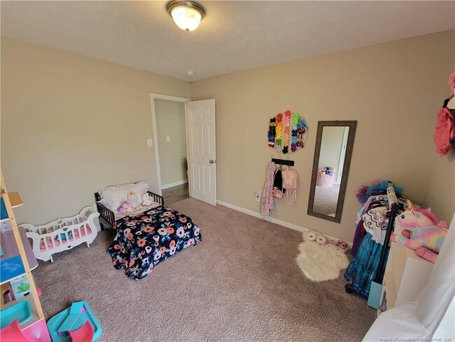 Building Photo - 215 Haverhill Dr
