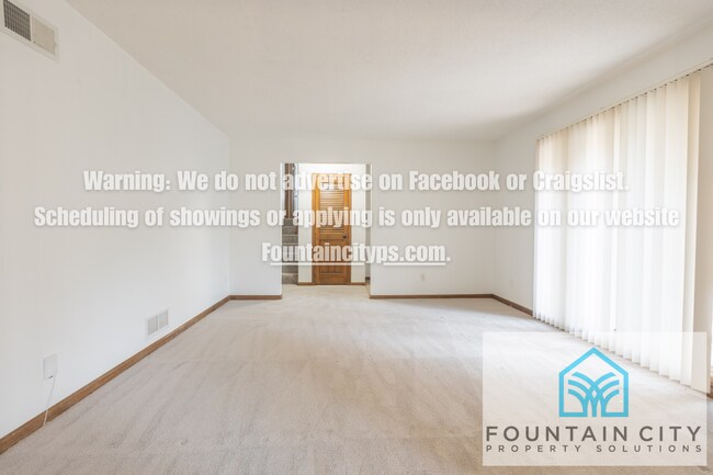 Building Photo - 807 Laurel Ave