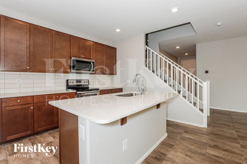 Building Photo - 1157 S Amulet