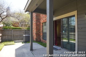 Building Photo - 9 Chapel Hill Cir