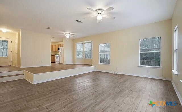 Building Photo - 624 Clyde Ct