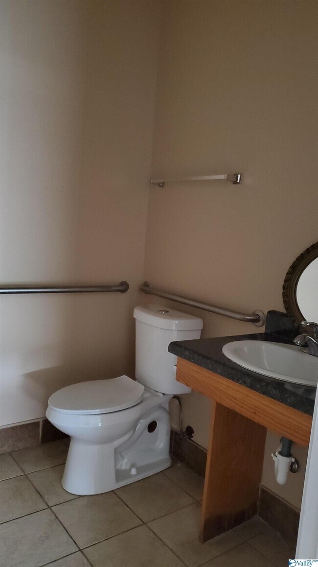 Building Photo - 10443 Wall Triana Hwy