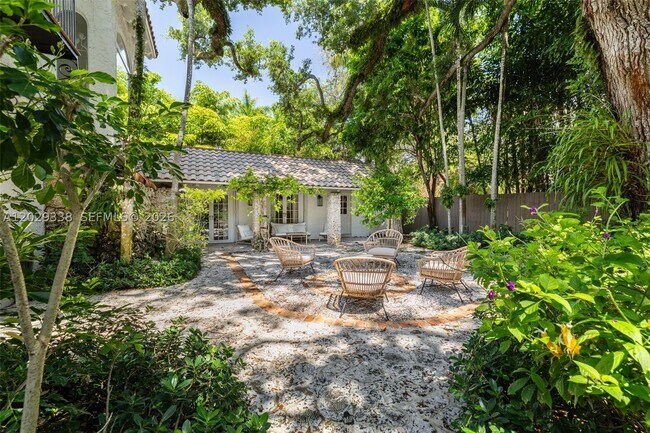 Building Photo - 3845 Wood St