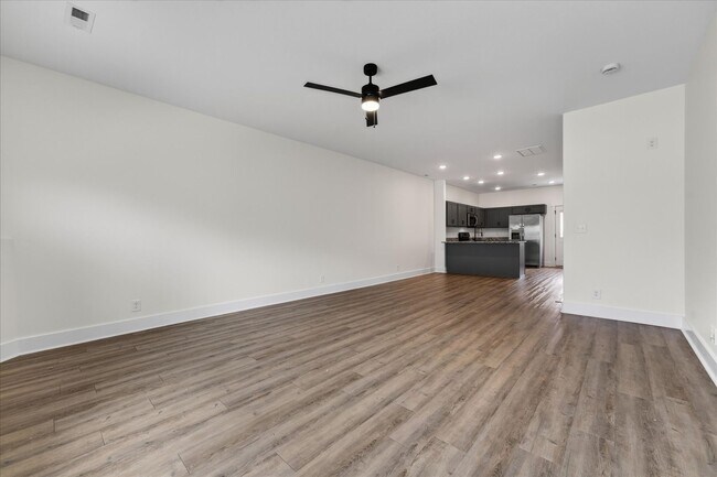 Building Photo - 309 Front Rdg Cir